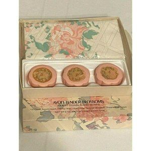 Vintage Avon - Tender Blossoms Guest Tow